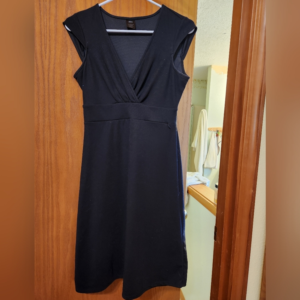 REI Black Midi Dress - Picture 1 of 3